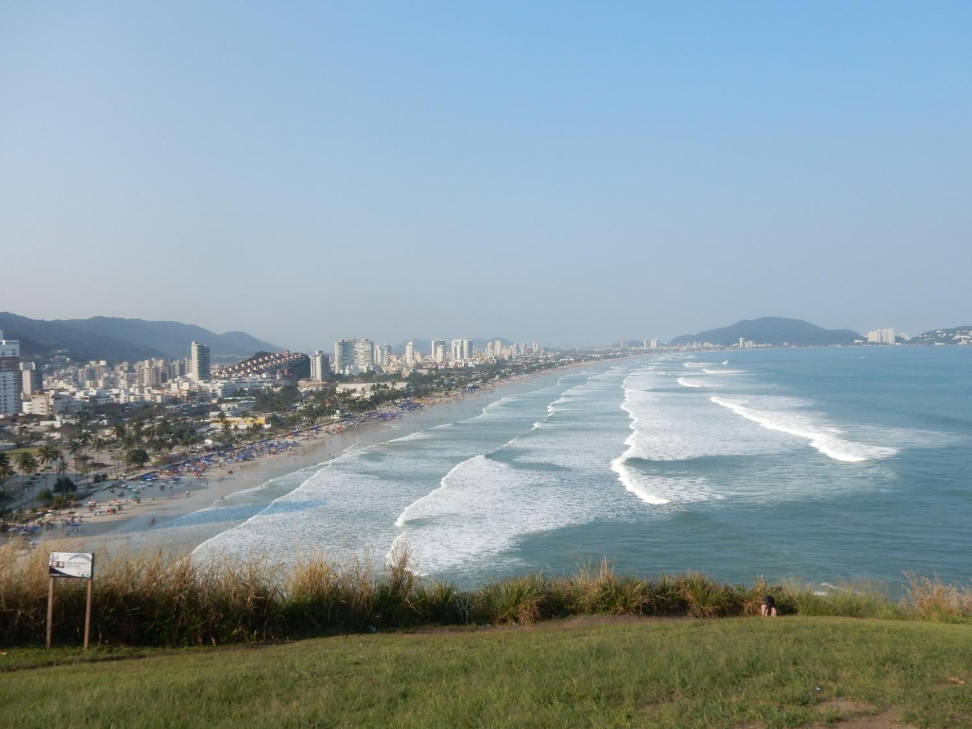 Casa Sete Enseada Ar Cond Suite E Estacionamento Gratis E Uma Otima Localizacao Na Enseada Гуаружа Экстерьер фото